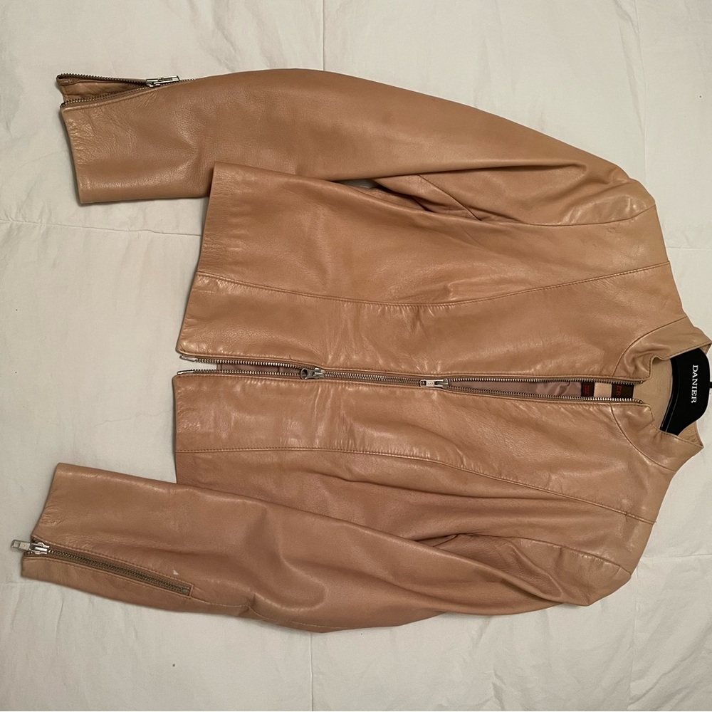 Danier Tan Leather Bomber Jacket Classic Design